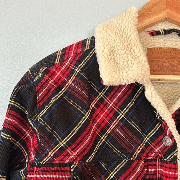 Levi’s • Cropped Black & Red Plaid Corduroy & Sherpa Trucker Jacket Size Medium - Picture 16 of 17